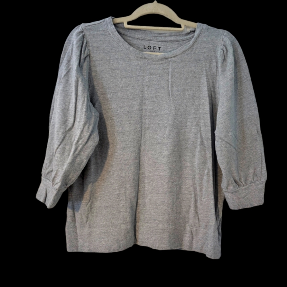 Gray LOFT sweater with 3/4 puff sleeves